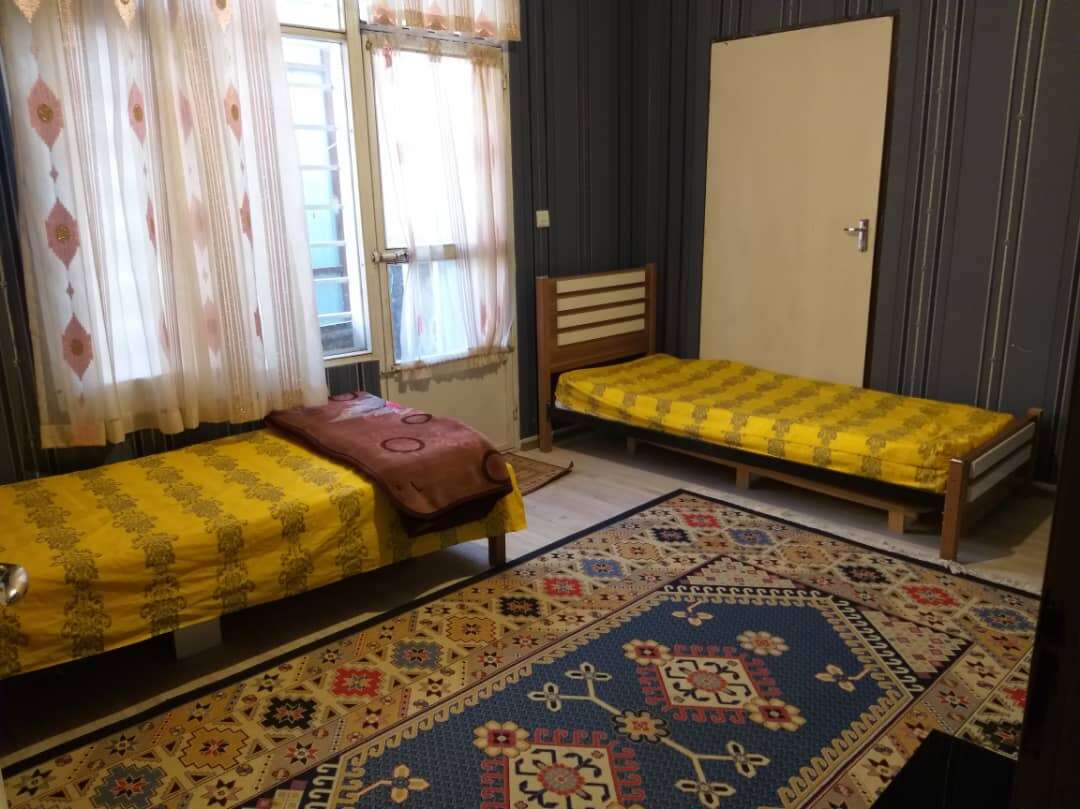 اجاره روزانه آپارتمان مبله 3 خواب در کرمان-تصویر3