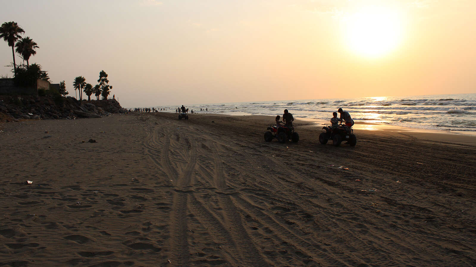 رزرو کوتاه مدت ویلا ساحلی یک خواب در محمودآباد-تصویر17